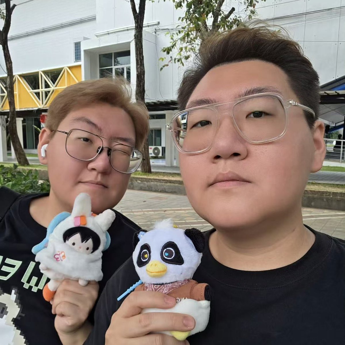 iithewthew's tweet image. ใครแปะป้ายประจานหน้า ประจานแอคหน่อย จะได้ระวังทุกด้อม ถ้าเจอหน้างาน ไล่ออกไปเลย #ซาแซงตึกเจม