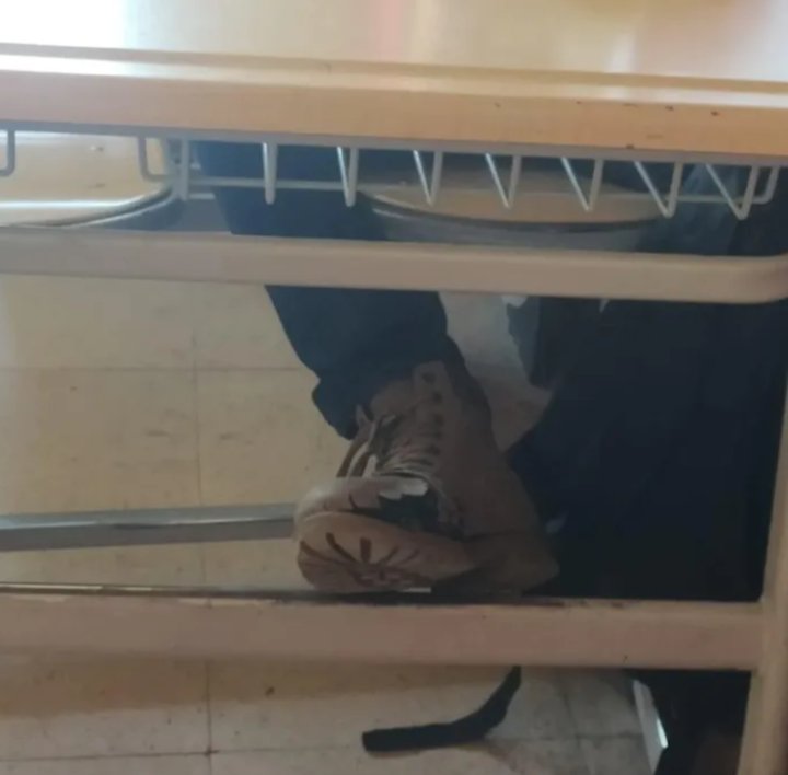 Elif öğretmen pınarbaşı ilkokulunda öğretmenlik yapıyor, yirmibir öğrencisi için bot ve mont ihtiyacı varmış. Yayabilir miyiz? 🥹

Destek olmak isterseniz ulaşabileceğiniz numara: 0545 527 63 34