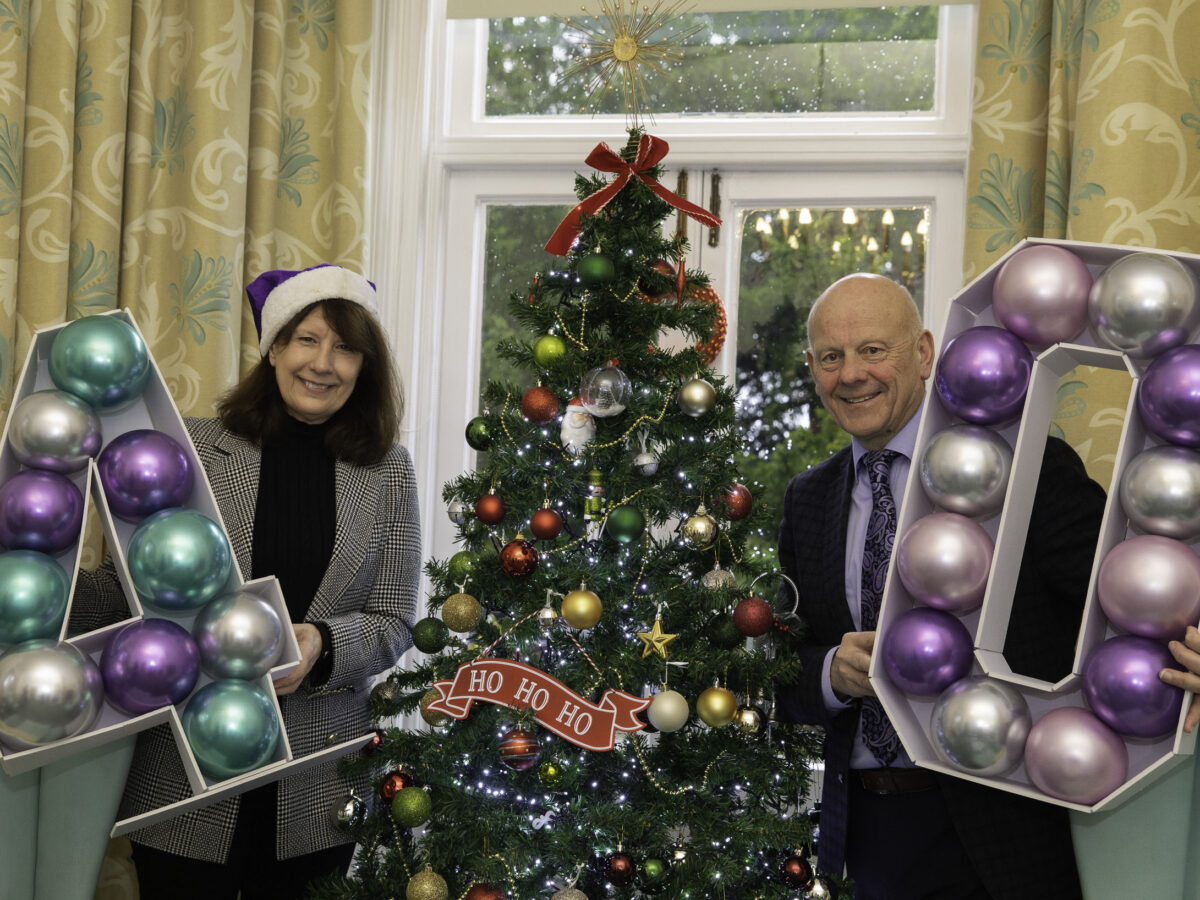 An “inspirational” couple have given festive hampers to more than 800 staff as their care organisation marked its 40th anniversary in style.
carehomeprofessional.com/care-organisat…