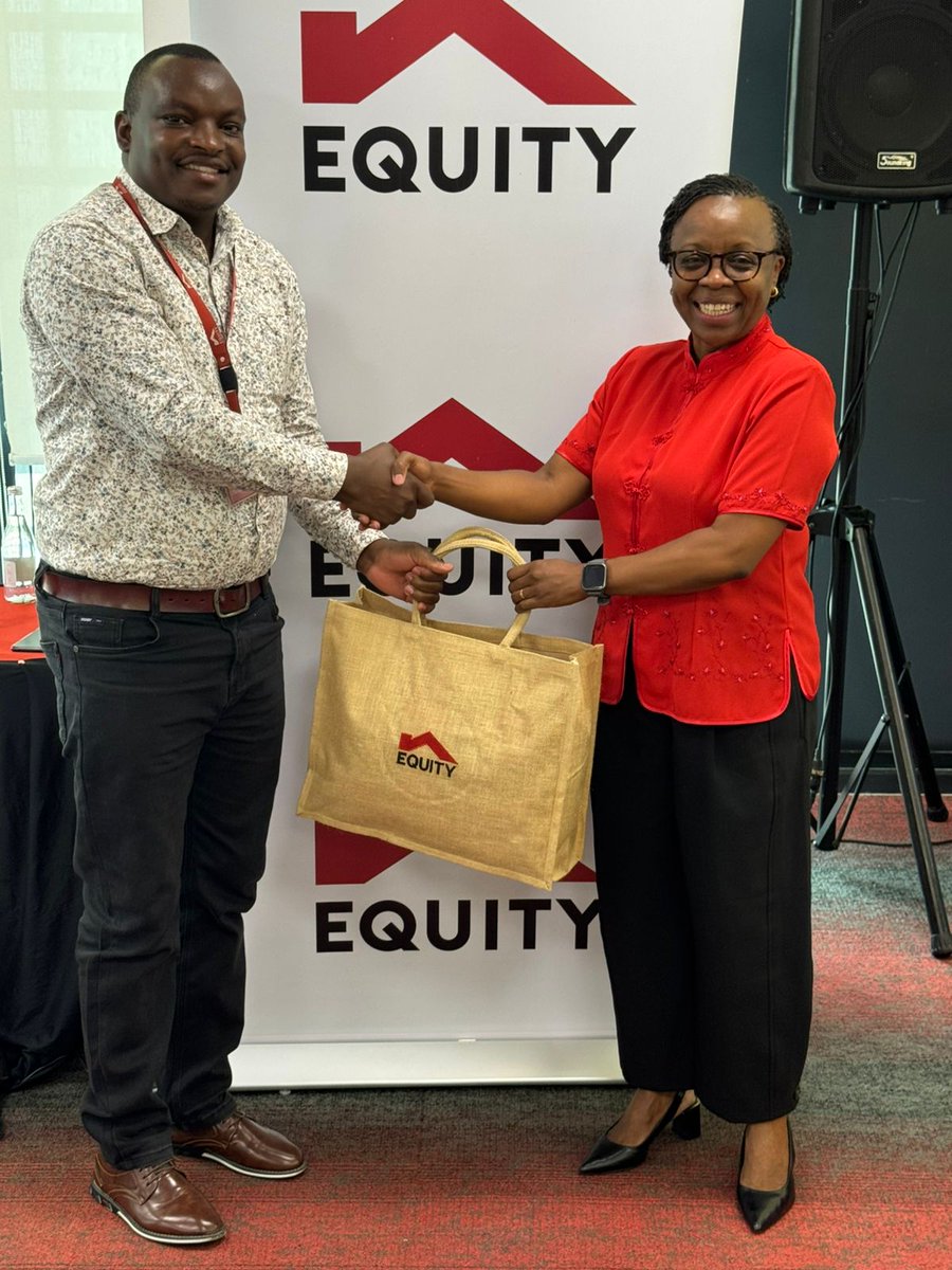 ColletaMacharia's tweet image. Saturday, December 13 was a day well spent coaching gentlemen of the MANDATE club at Equity Bank.

It was another opportunity to experience the power of coaching.

I honor and celebrate the gentlemen who embraced coaching, trusted the process and charted a path to their success.