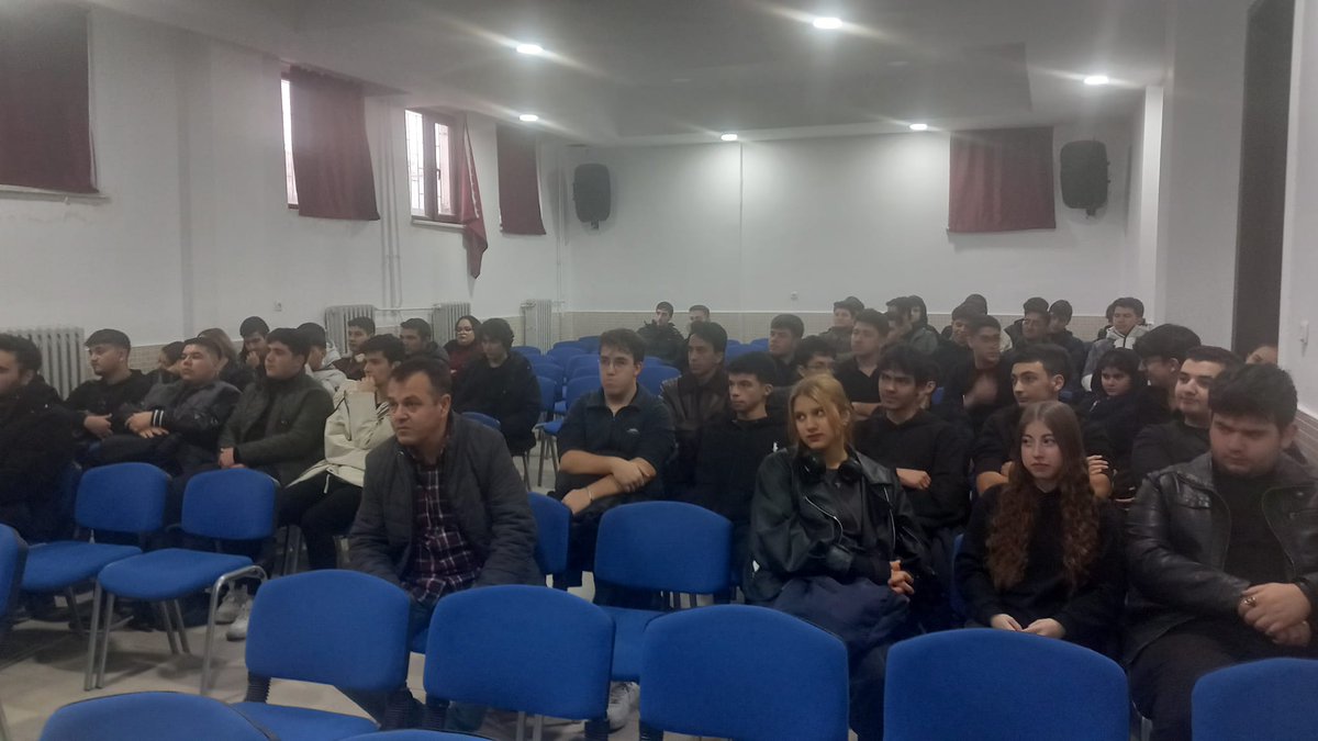 12. Sınıf Öğrencilerimize Girişimcilik ve Kooperatifçilik Eğitimi Verildi.
<a href="/konyamem/">Konya İl MEM</a>
<a href="/MeslekiEgitim42/">Mesleki ve Teknik Eğitim - KONYA</a>