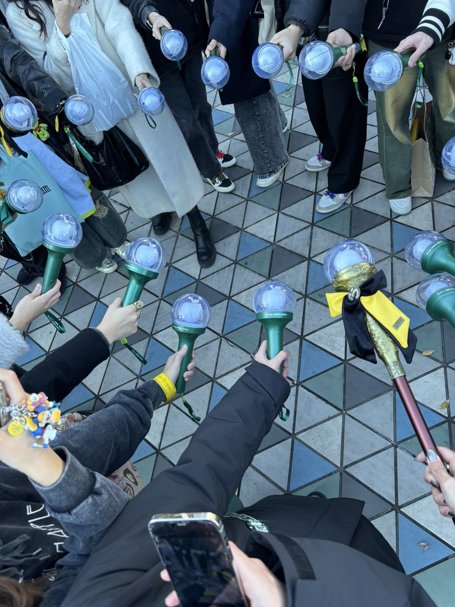 Ruku_mgacs0720's tweet photo. 最高のライブだった!
色んなffさんにも会えたし
感動しすぎてやばかった
次はラスト参戦!
会える人会おーね!
#BAVELnoTOH https://t.co/3bbSfp5SpW