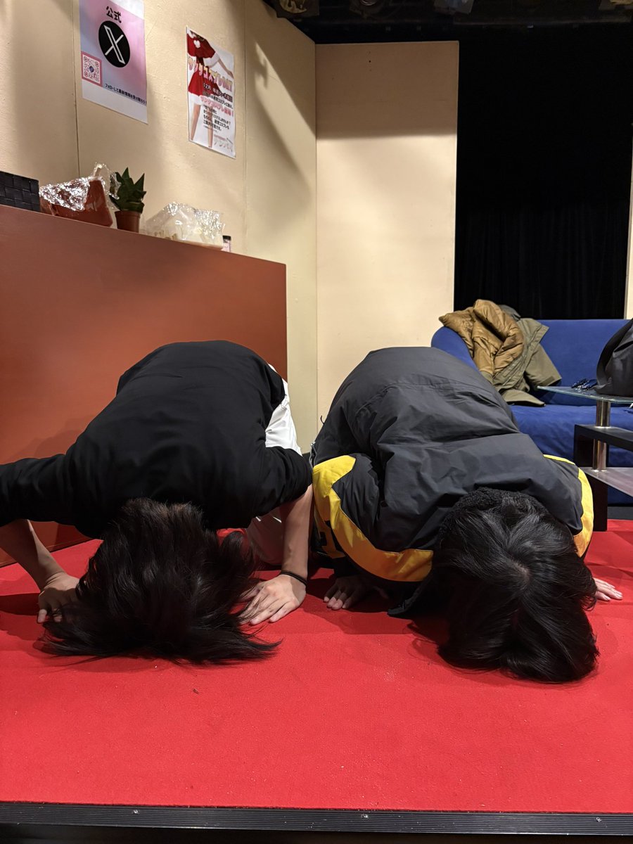 toymen0912's tweet photo. 今回は一律3,500円で観劇可能です🤔

チケット代金3,500円握りしめて‼️
駆けつけて‼️
サンガイノリバティ‼️

(代金ぴったりでお支払い頂けると大変助かります……ご協力お願いいたします🙇‍♀️🙇🙇‍♂️) https://t.co/hFIKIcBf5E