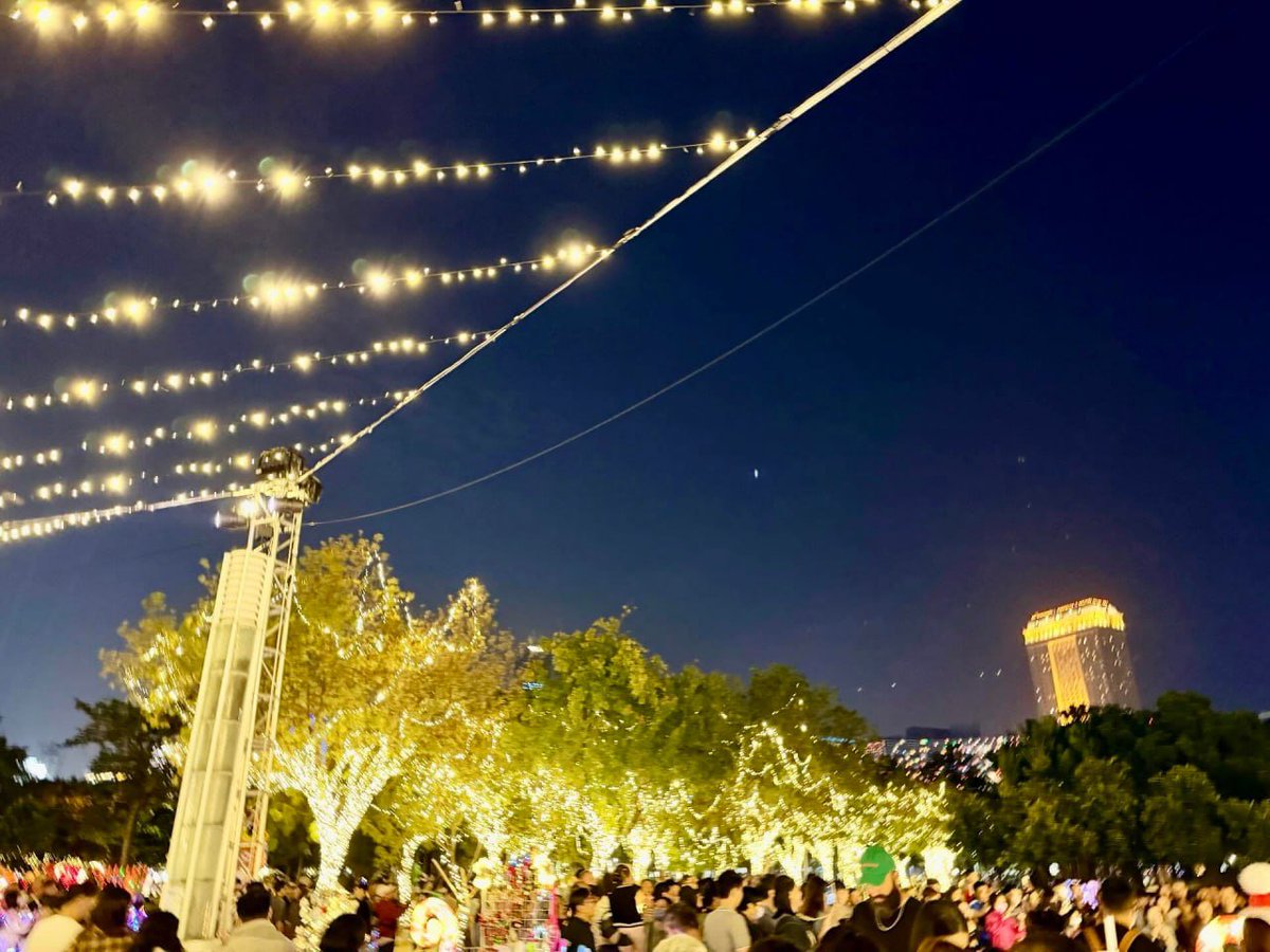 Waycsutton's tweet image. あなたの内側から来る光を受け入れよう