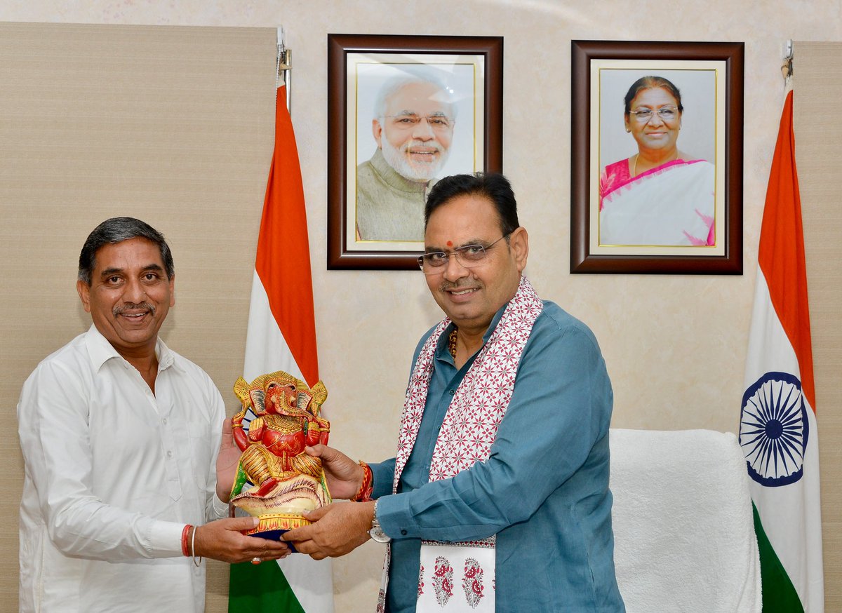 राजस्थान के विकास को प्रतिबद्ध यशस्वी मुख्यमंत्री श्री <a href="/BhajanlalBjp/">Bhajanlal Sharma</a> को जन्मदिवस की हार्दिक बधाई एवं शुभकामनाएँ।

#HBDayBhajanLalJi