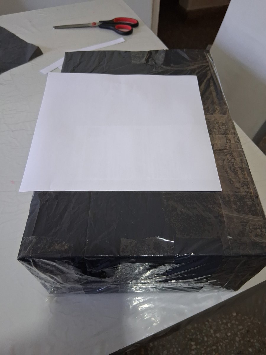 Despachando la última cajita Feliz a la ciudad de Bs. As.. Los últimos embutidos del año. Siempre para el fabricante queda una reserva jajaja