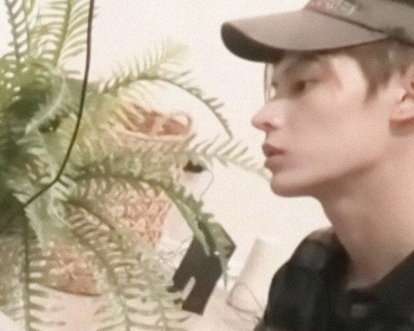 jamesnmoons's tweet image. i still think about james on his 20th bday at least twice a day