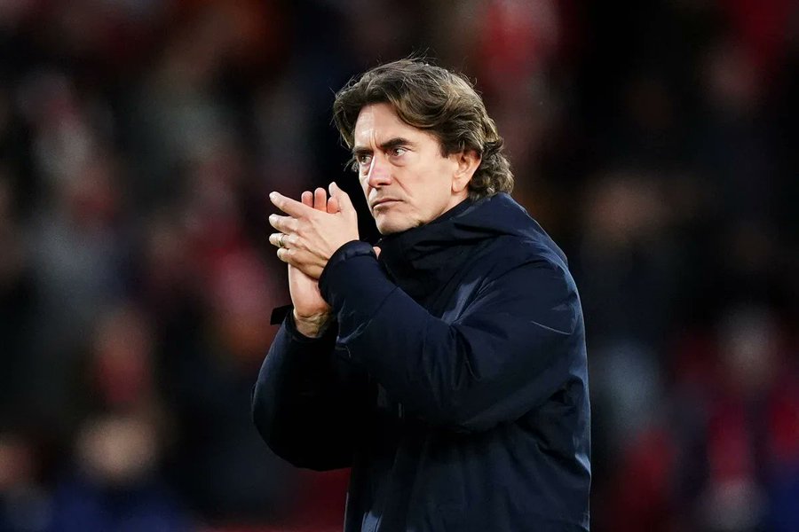 أكد المدرب الدنماركي توماس فرانك أن منح الوقت يظل شرطاً أساسياً لأي محاولة لتصحيح مسار توتنهام وذلك عقب الخسارة الضعيفة التي تعرّض لها فريقه أمام نوتنغهام فورست، مشدداً على أن الوضع الحالي «ليس حلاً سريعاً». 