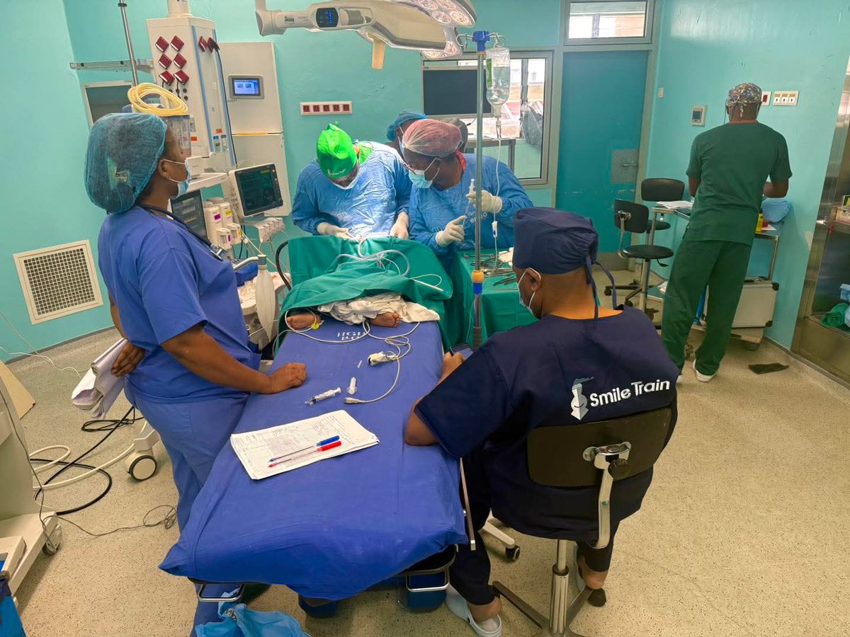 La campagne de chirurgie des fentes labiopalatines a débuté ce 15 décembre 2025 à l’Hôpital Général de Douala.

#Cameroon