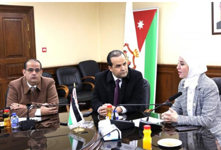 وزارة الصناعة والتجارة والتموين تؤكد أهمية ترسيخ الثقافة المؤسسية لتعزيز الأداء والخدمات 