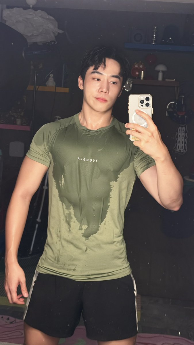 khamickW's tweet photo. พิกัดเสื้อเล่นยิม ทรงสวย ผ้าดี เน้นไหล่สวย

https://t.co/fLizILBLGu https://t.co/uW6Oe11sVo