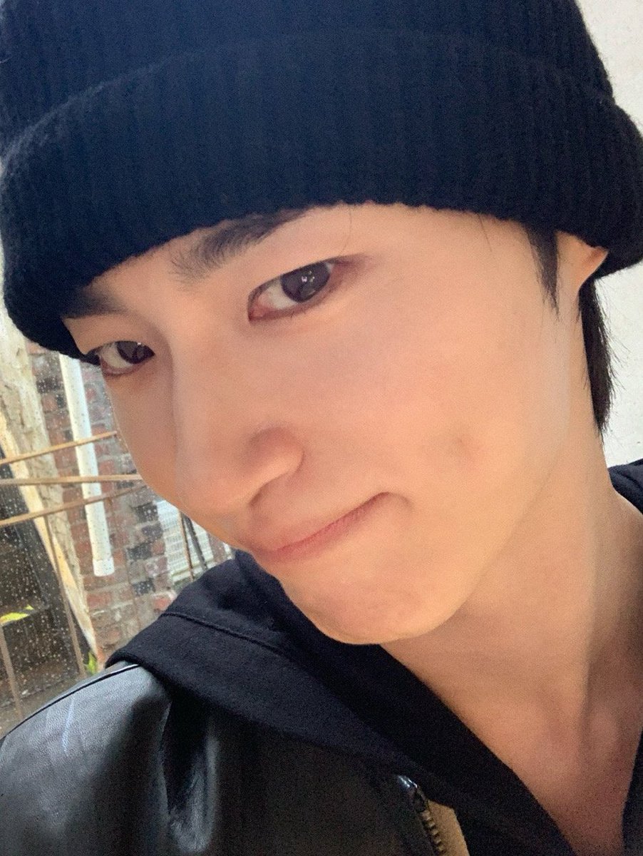 salimatul22's tweet image. the most twins to ever twins in twinning history