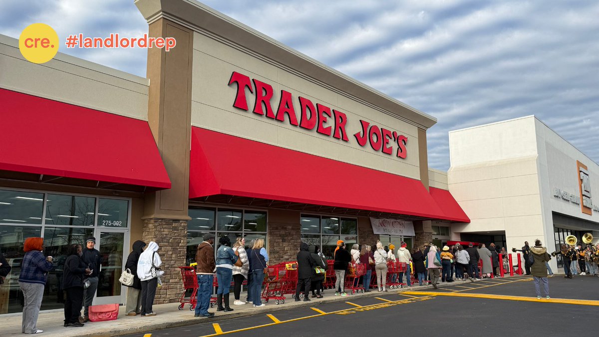 📣 It's #DealmakerMonday! 📣

Announcing the grand opening of Trader Joe's at Harbison Center 📍 Columbia, SC!

Shop spaces available ranging from 1,050 SF – 4,900 SF. Reach out to our #landlordreps, Lindsey Halter CCIM &amp; Taylor Boyd!

🔗 cre.expert/now-open-trade…