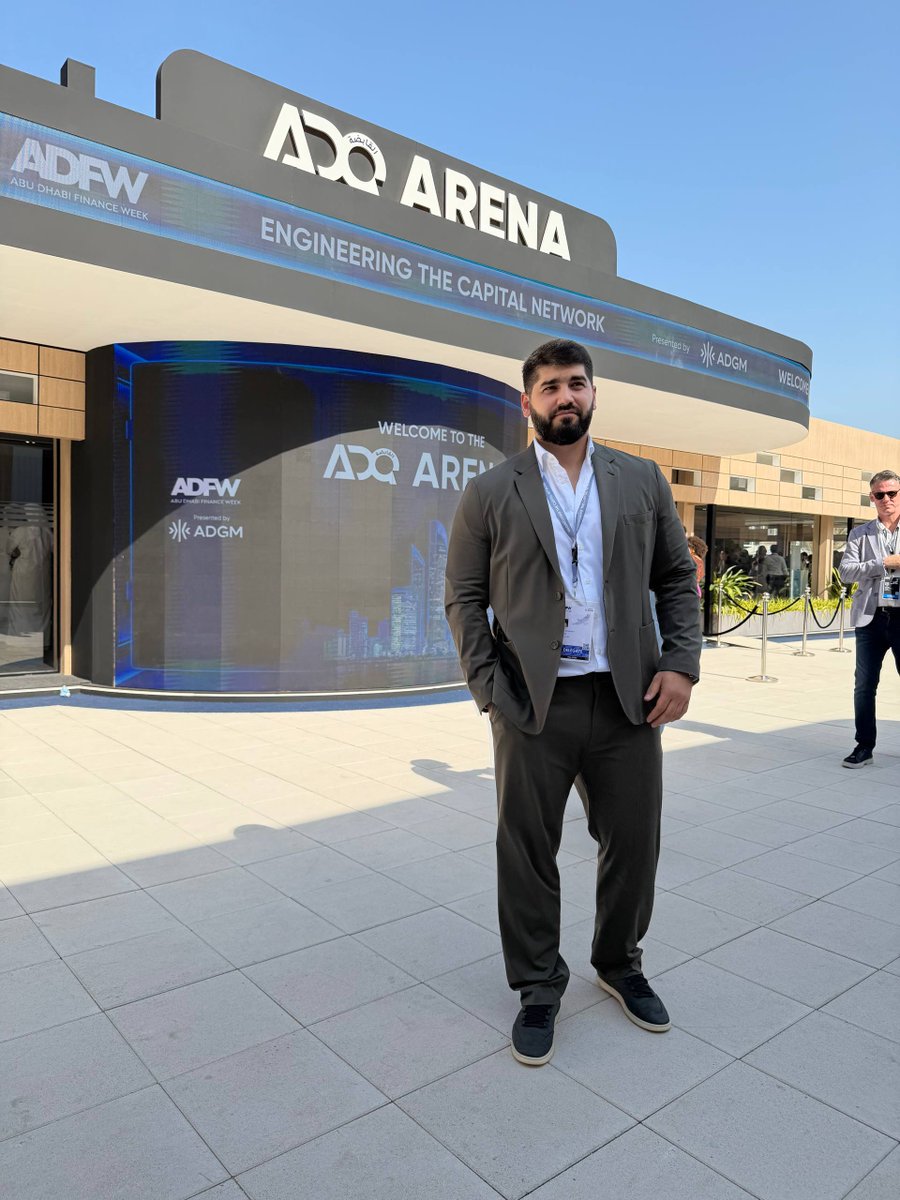 FARLabsAI's tweet image. The last two weeks have been a busy time for us at FAR Labs...

We've attended 3 major global events:
• @binance  Blockchain Week
• @solana  Breakpoint 2025
• @ADFinanceWeek Abu Dhabi Finance Week

On top of that, we hosted FAR Labs side events in Dubai and Abu Dhabi.

We…