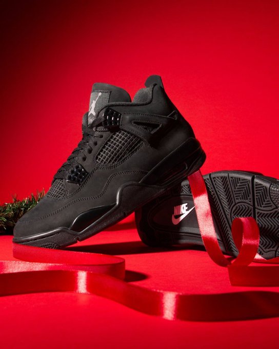 snkr_twitr's tweet image. AD: Champs also restocking the Jordan retro 4 'Black Cat' at 7am PT/10am ET

-&amp;gt; mavely.app.link/e/FL9UQ92r7Yb