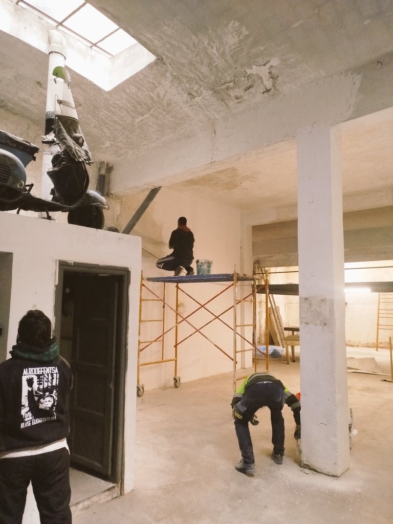 Aurrerapenak egunez egun, pausoz pauso espazioa hobetzen!!

AUZOEFENTSA KLASE ELKARTASUNA