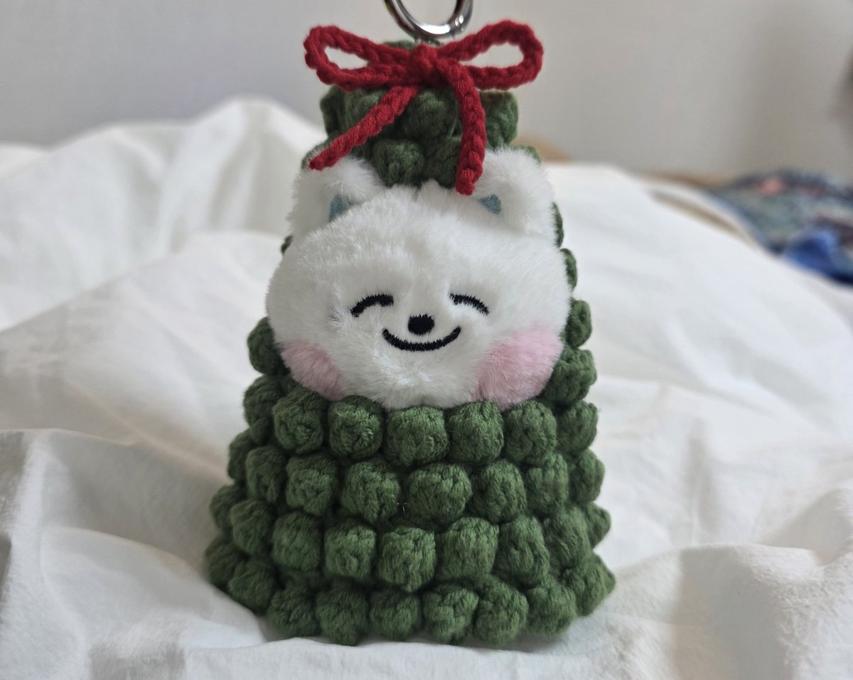 crchthy's tweet image. 트리 키링~~~~ 🎄