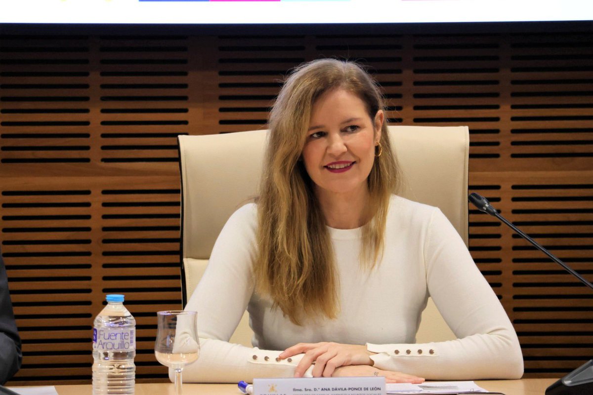 FamiliaCMadrid's tweet photo. ✅ La @ComunidadMadrid anuncia un nuevo Servicio de Gestión del Conocimiento en el ámbito de la discapacidad para 2026.
🤝🏻 Permitirá compartir experiencias y buenas prácticas de la #AMAPAD con entidades, profesionales y otras CC. AA.
+Info: https://t.co/kEcNtaGt6g https://t.co/pJdgVPKf1g