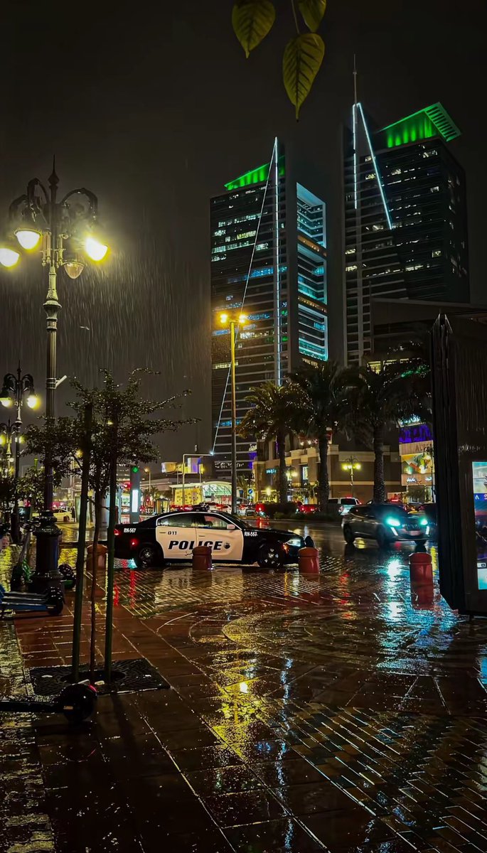 الرياض وقت المطر اجمل مدينة في العالم ♥️🌧️

Riyadh, Saudi arabia 15 Dec 2025 🇸🇦