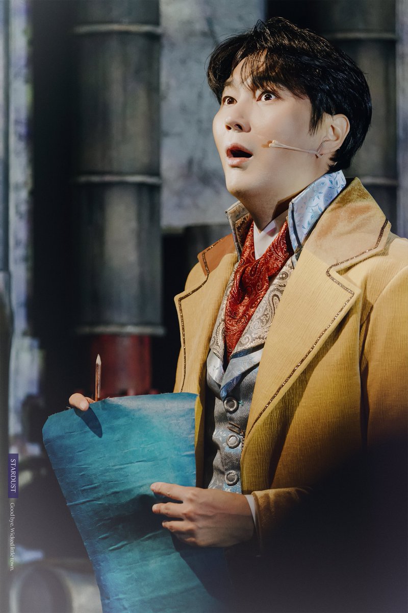 조성윤
-
251214 매드해터 스페셜커튼콜
이해가 되기도~...part.1 

이런 온도차,