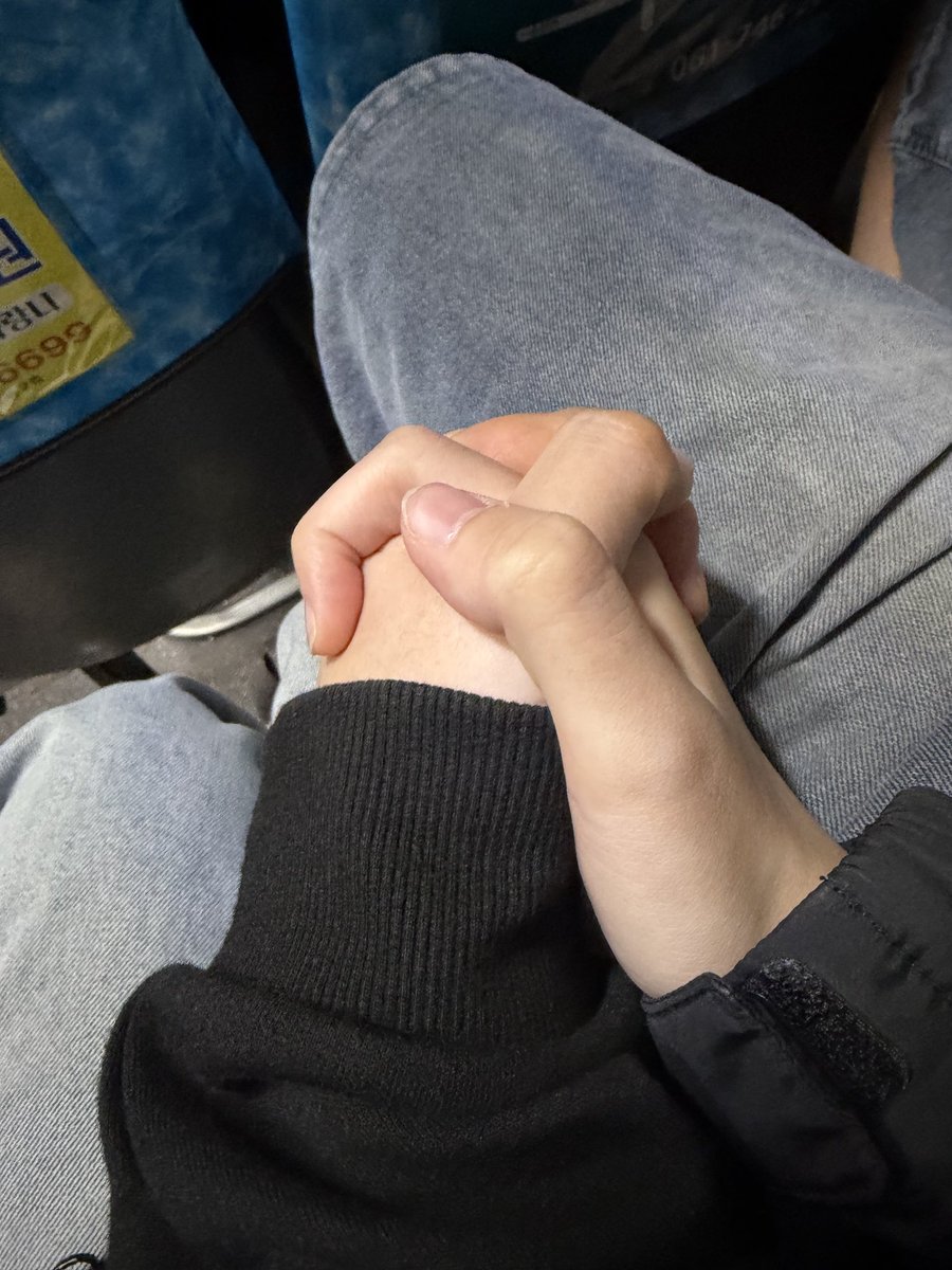 malesubsubhe's tweet photo. 간만에 좋은 소식으로 돌아왔습니다! 첫 구인이라 너무 많은 걱정이 있었지만 엄청나게 마음이 잘 맞는 마미를 만났어요! 살짝 자랑을 해보자면 너무 이쁘고 기엽구! 마음이 엄청 따듯해서 항상 저를 아껴주시는 분을 만났습니다! https://t.co/6ILpBXQDHn