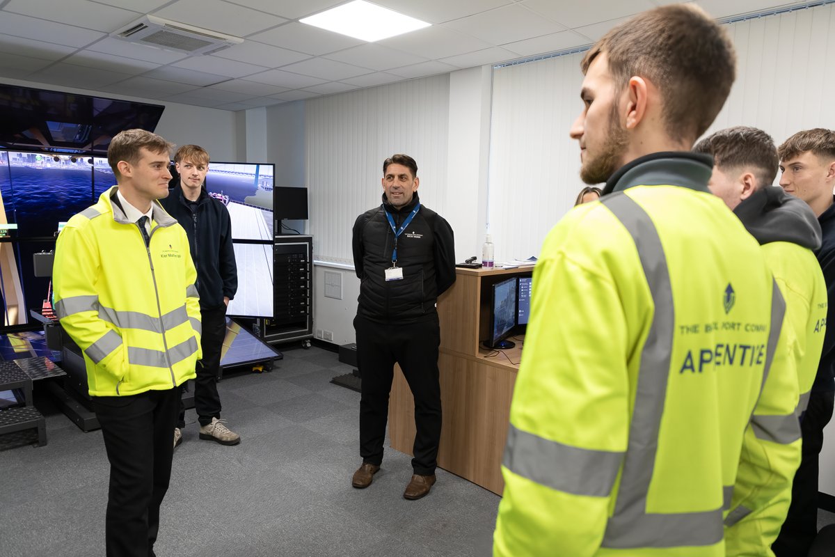bristolport's tweet photo. Last week, Shipping Minister Kier Mather visited Bristol Port. During his visit, Kier met with our team, learned about our new safety campaign and was impressed by the ground-breaking safety technology in our warehouse. https://t.co/30DaZSBQRs