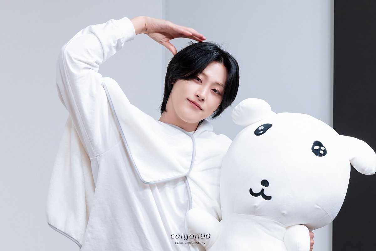 catgon99's tweet photo. 251214 점프업

용멍이 ♡ 나안아~ 

#위아이 #WEi #유용하 #YOOYONGHA https://t.co/7mIVt05tnU