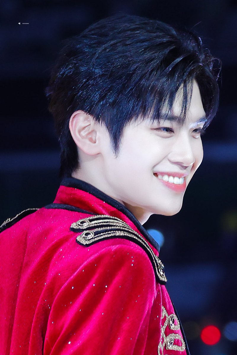 O2_I4_'s tweet image. 251214 #김태래  👑