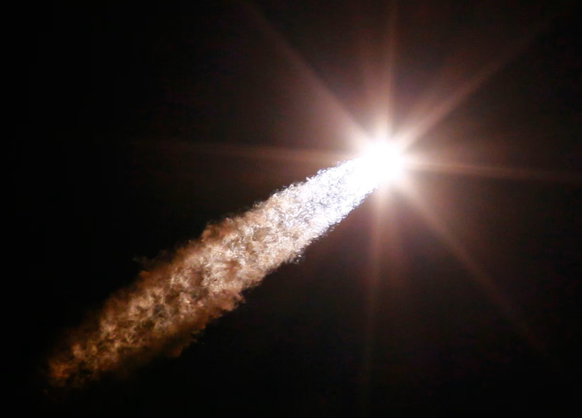 Astro_Cady's tweet image. I can’t tell you how exciting it was for our crew to launch in the #Soyuz - w/o the added weight of the #spaceshuttle. I felt every bit of the power of those engines at liftoff and it was somehow clear that it is - in fact - REALLY HARD for people to leave #Earth!
#space #TMA20