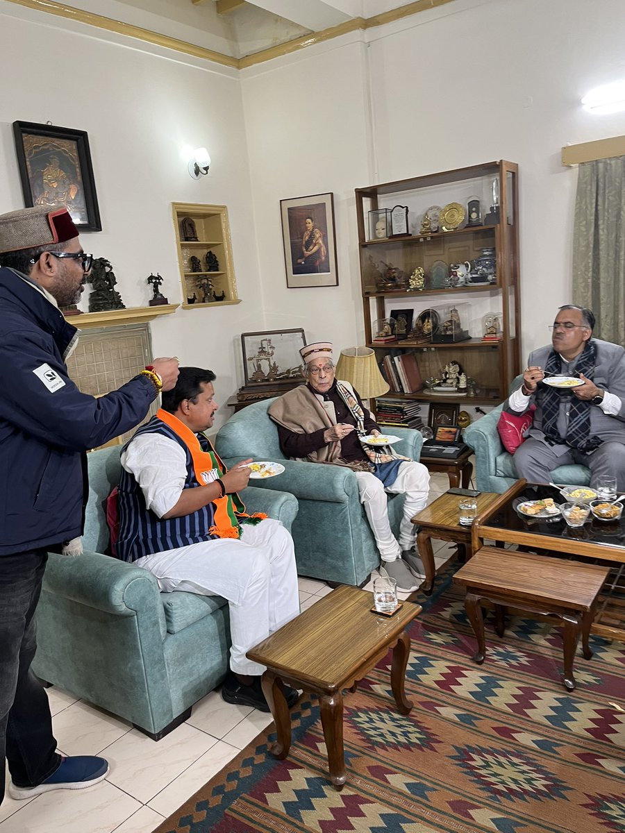 drmmjoshibjp's tweet image. भारतीय जनता पार्टी के नवनियुक्त राष्ट्रीय कार्यकारी अध्यक्ष श्री @NitinNabin जी से आवास पर भेंट ।@BJP4India