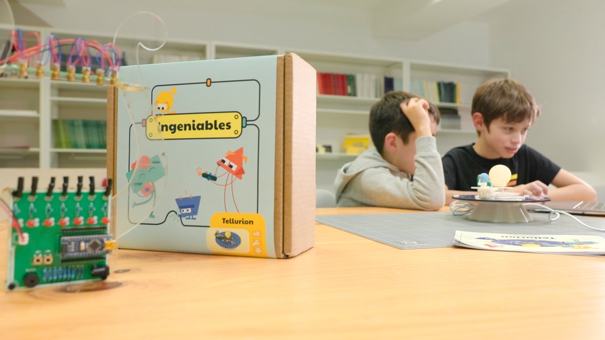 HispaRob's tweet image. Inventar leyendo, leer inventando: cómo llevar la ciencia a casa. Descubre los kits STEM INGENIABLES de #academiadeinventores

Lee el artículo completo aquí:
robotica-educativa.hisparob.es/inventar-leyen…