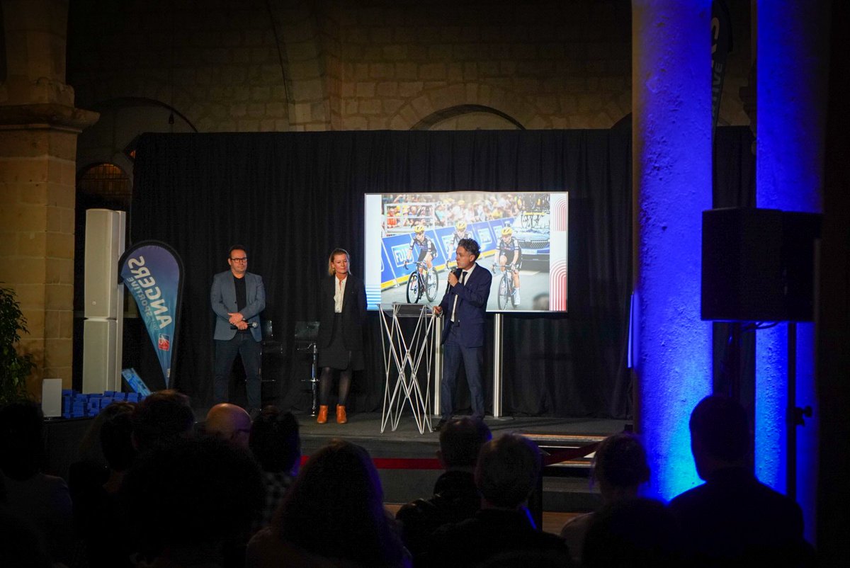 Angers, c’est la ville du sport ! ⚽️⛹️‍♀️

Félicitations aux plus de 200 sportifs mis à l’honneur par la Ville d’<a href="/Angers/">Ville d'Angers</a> et récompensés pour leur engagement. 

Bravo aussi aux coachs pour leur accompagnement 👏