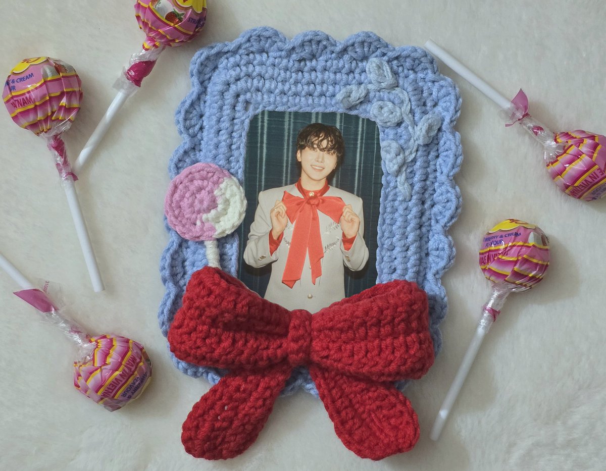 그.
셀카주라.
포카 만들어서 넣게 🍊🎀🍭