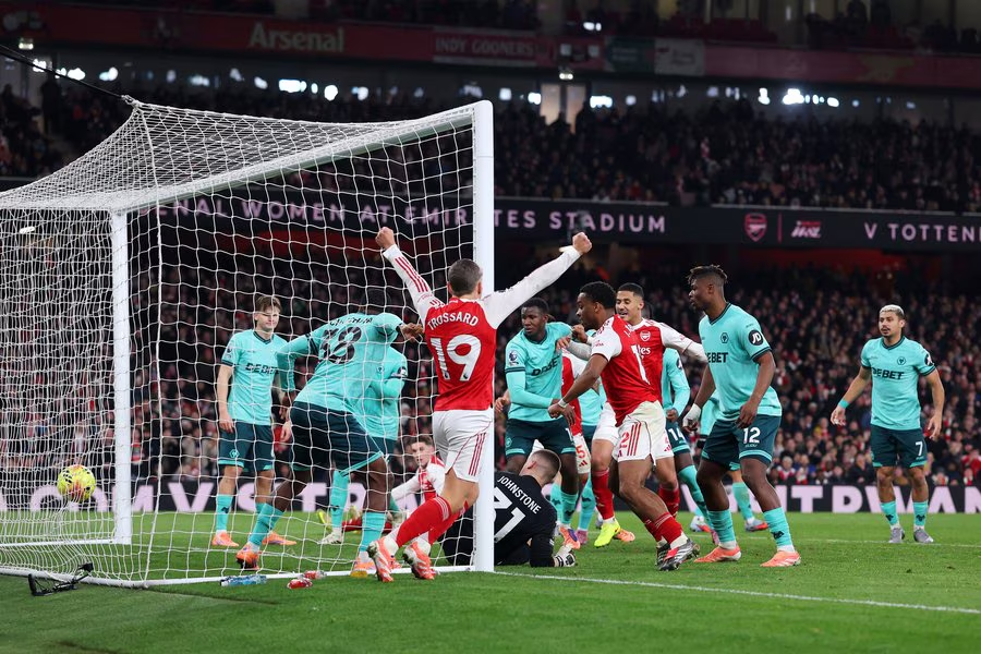DOMINANCE WITHOUT COMFORT, SHOULD ARSENAL HAVE MADE THIS EASIER?

Arsenal welcomed Wolves to the Emirates on Saturday night knowing the visitors had collected just 2 points all season, yet this was anything but routine. Arsenal monopolized the ball with 69.2 percent possession,