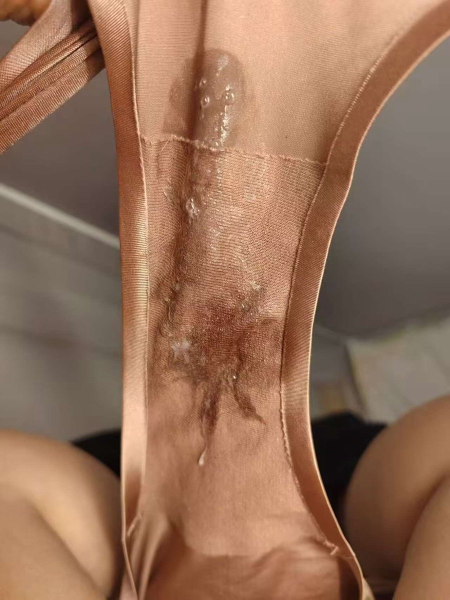 ff158's tweet image. 有没有男高儿子，快来帮妈妈舔干净啊啊啊啊，男高私信妈妈，带照，快来舔妈妈的圣水呀💗，点赞转发抽一个➕个人qq