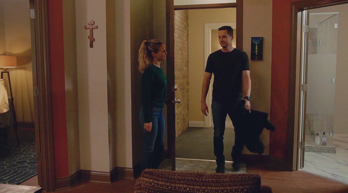 tracyscpd's tweet image. “IT’S A THING THAT WORKS BETWEEN US. 

BAD CASE

ONE OF US DOESN’T WANT THE OTHER ONE AROUND

THE OTHER ONE STAYS ANYWAYS

WE TALK

WE FEEL BETTER

AND WE’RE ABLE TO GO TO WORK THE NEXT DAY

IT WORKS.”

#upstead