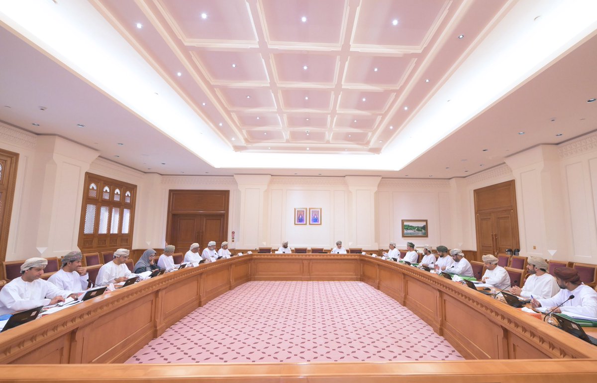 OmanStateCounci's tweet photo. ▪️وبلغ عدد المواد محل الاختلاف(٧)مادة في مشروع "تعديل بعض أحكام قانون التحكيم في المنازعات المدنية والتجارية " و(١٦) مادة في مشروع قانون "السجل العقاري"، شملت مواد واردة في أصل المشروع وأخرى مضافة من مجلس الشورى . https://t.co/65IsvvpbUY