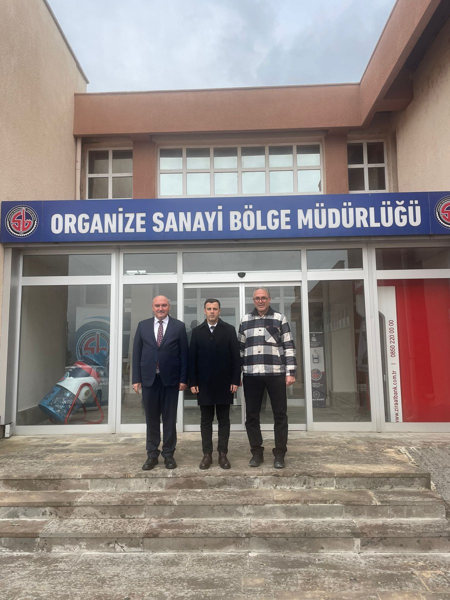 Erzincan Vali Yardımcısı Sayın Nurullah Kaya, Erzincan Organize Sanayi Bölge müdürlüğümüzü ziyarette bulundular.

Sayın Vali Yardımcımız Nurullah Kaya’ya nazik ziyaretleri ve Organize Sanayi Bölgemize göstermiş oldukları ilgi dolayısıyla teşekkür ederiz.
