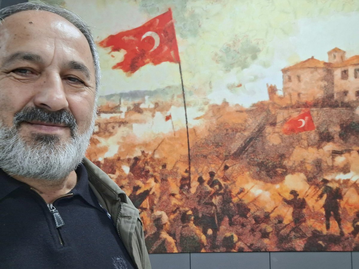 GAZETECİ DOSTUM BAKİ ÖZIŞIK KÖŞE YAZISINDA BENİ KALEME ALARAK DUYGULANDIRDI BENİ. ALLAH RAZI OLSUN. istanbulkulis.com/makale/baki-oz…