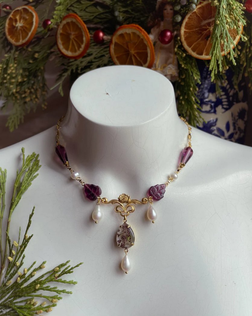 So glad I finally have a girlfriend I can buy jewellery from buggirl for!!