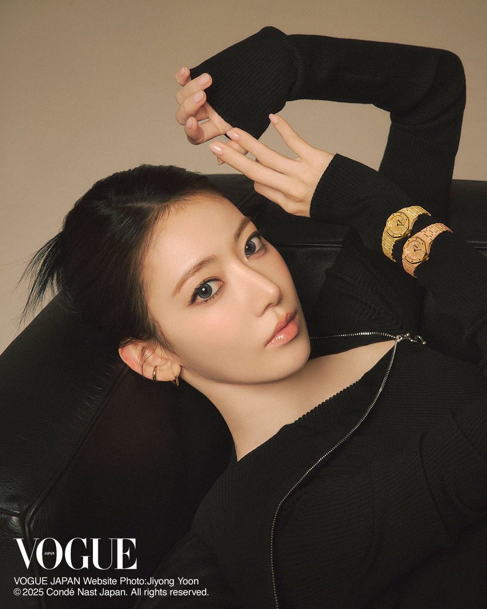 251215 @dadomi__ (Make-up Artist) Instagram Update about Sakura (1