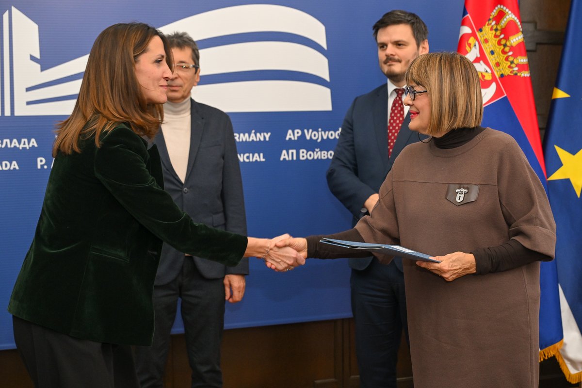 PSRRMSLS's tweet image. Покрајина са 50 милиона динара суфинансира пројекте у девет здравствених установа подржане из ЕУ фондова
Ресорни секретар Александар Софић изјавио је да је реч о прекограничним пројектима са установама из Румуније, Мађарске и Хрватске. 
skr.rs/zSjj