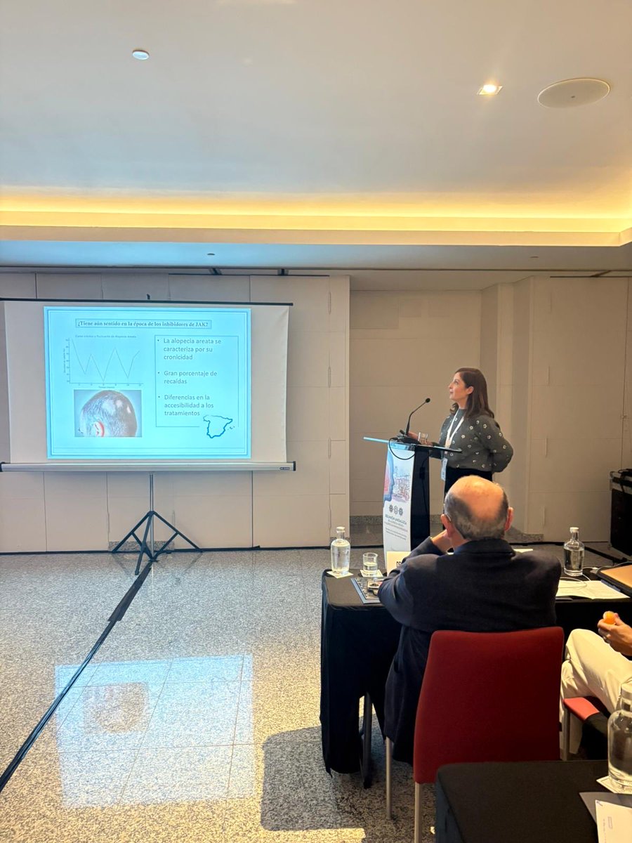 Servicio de Dermatología HUVN Granada tweet media