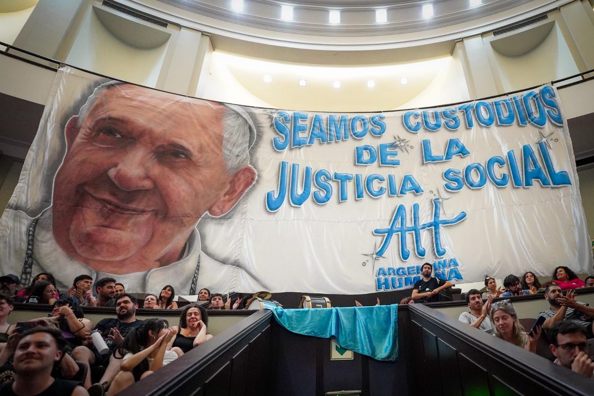Estuvimos de encuentro federal de Patria Grande, hicimos un balance del año y proyectamos un 2026 que nos va a encontrar enfrentando a Milei y Frigerio en la calle, el congreso y donde sea.
La militancia politica es servir al pueblo y la patria. 
Sumate, la patria te necesita!