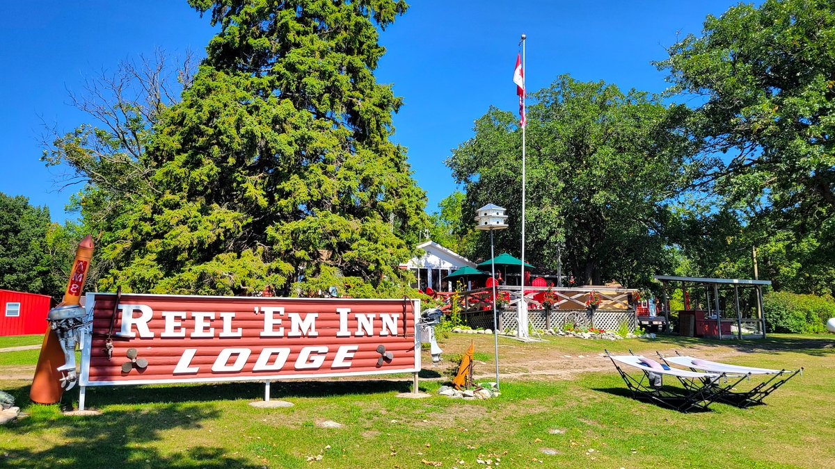 RoadTips's tweet image. Earlier this year, we traveled to Canada to the site of one of my favorite childhood memories to scatter my late brother's ashes.  A somewhat fun, melancholy and indulgent story of our trip to Reel 'em Inn Lodge on Lake of the Woods, Ontario. roadtips.blog/2025/12/15/ree…