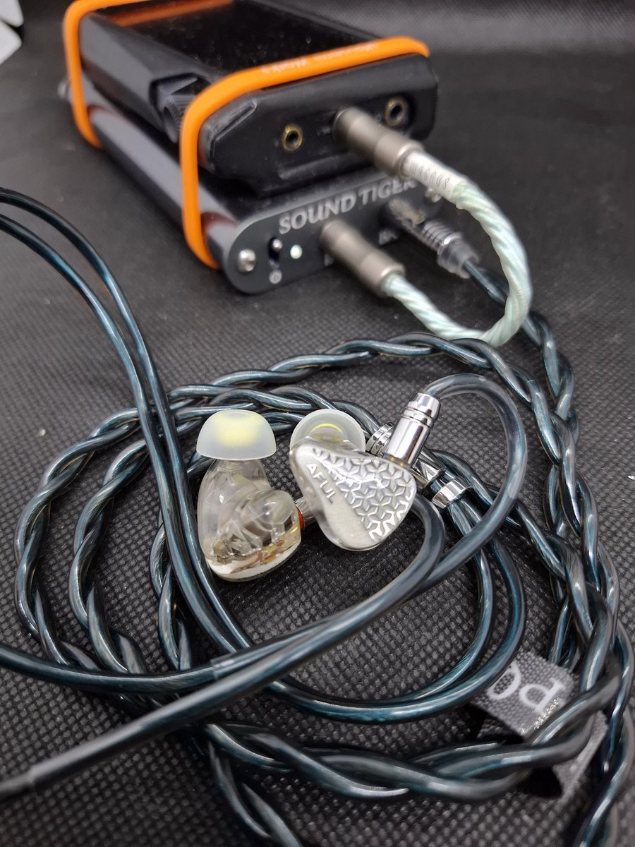 はんてん@うつせみワークス (@chiacchiere_) / Posts / X