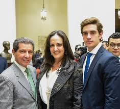 El pobre es pobre porque quiere, <a href="/LafaurieCabal/">Juan José Lafaurie</a>