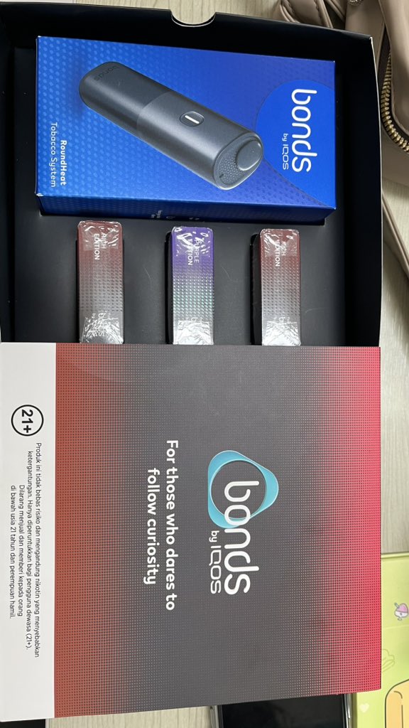 FluffyPollar's tweet photo. @SmgMenfess Bonds by IQOS cuma 120k include 1 Device + FREE 3 Blends (barang baru)

Bebas pilih warna device &amp; variant blends https://t.co/szw3Z3sFuZ