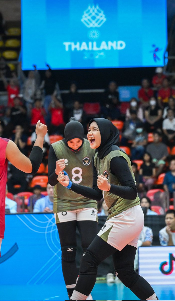 Naisya Pratama Putri (OH), our 17 years old Game Changer vs 🇵🇭

9 attack kills
36% attack success
1 block
2 ace serves
12 points

Also that important serve runs in beginning of 3rd set after deflated 2nd set 👏
#SEAGames2025