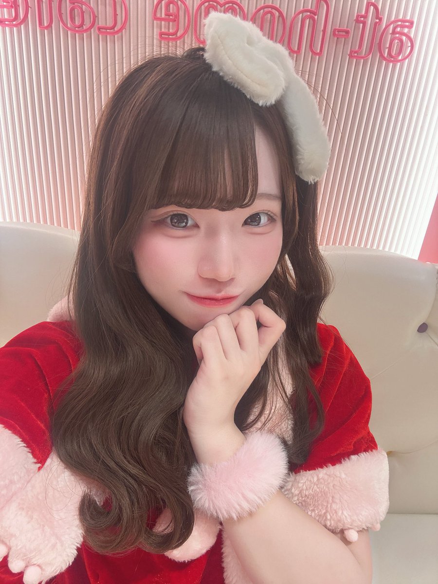 maid_saeko's tweet photo. みんなのサンタさん🎅🏻🎀 https://t.co/JdHjHj9WkC
